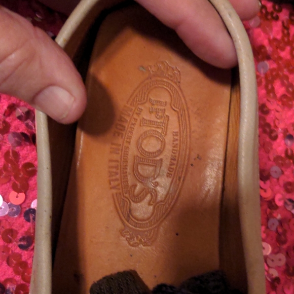 Vintage Tod's handmade in Italy loafers. - Picture 3 of 4